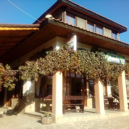 Guest House Ambrozia 코텔 외부 사진